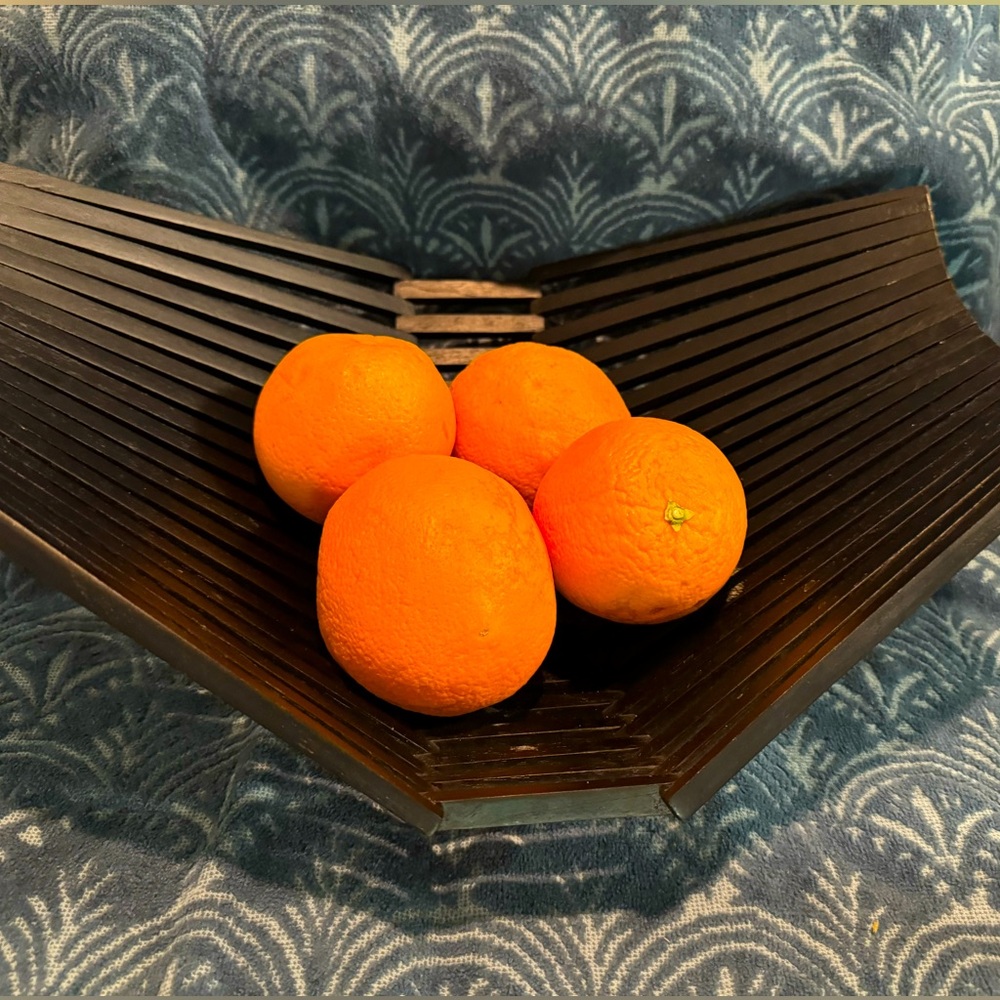 Modern fruit basket